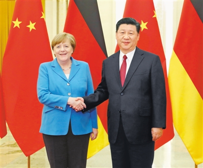 5月24日，國家主席習(xí)近平在北京人民大會(huì)堂與德國總理默克爾舉行會(huì)晤。 　　新華社記者 劉衛(wèi)兵攝