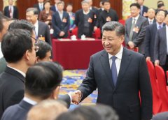 習(xí)近平：堅(jiān)定文化自信把握時(shí)代脈搏聆聽(tīng)時(shí)代聲音 堅(jiān)持以精品奉獻(xiàn)人民用明德引領(lǐng)風(fēng)尚