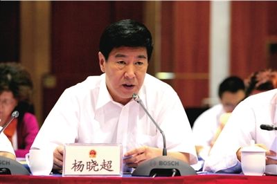 聚焦政治責(zé)任 深化政治巡視 確保黨中央重大決策部署貫徹落實(shí)到位